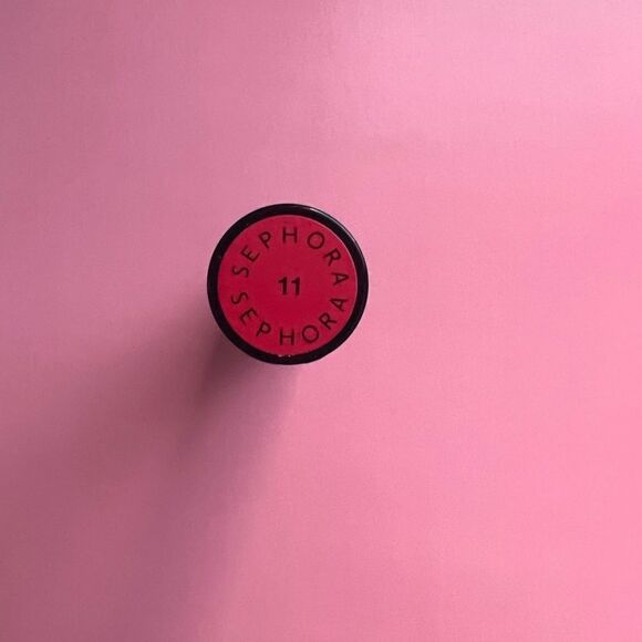 SEPHORA Collection- Satin Hydrating Lipstick in colour Excessively Good (red) - Picture 5 of 5